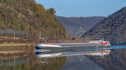 Schifffahrt in Alken an der Mosel  in Deutschland