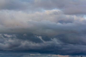 Obraz premium Thunder Sky. Cloudy skies. A coming thunderstorm. A natural phenomenon