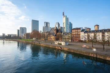 Obraz na płótnie Canvas Frankfurt skyline with St. Leonhard Church (Leonhardskirche) - Frankfurt, Germany