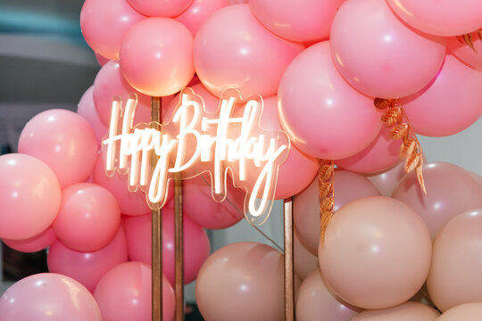 happy birthday party balloons