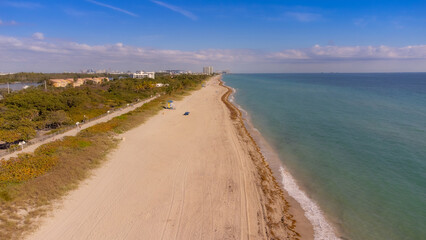 Fototapeta na wymiar Cute aerial view of beautiful Hollywood city beach in Florida USA