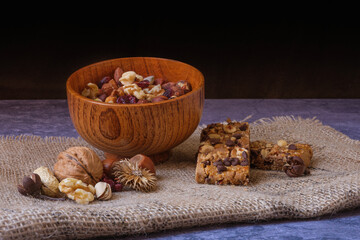 Wood bowl and harpwood bowl
