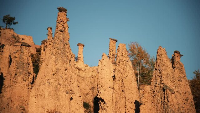 Devils Town in Serbia closer look at the rock formation