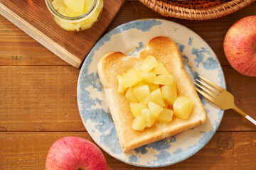 手作りりんごジャムトースト