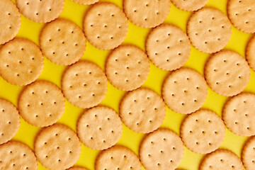 We lay out the background from round cookies. A tasty and sweet snack.