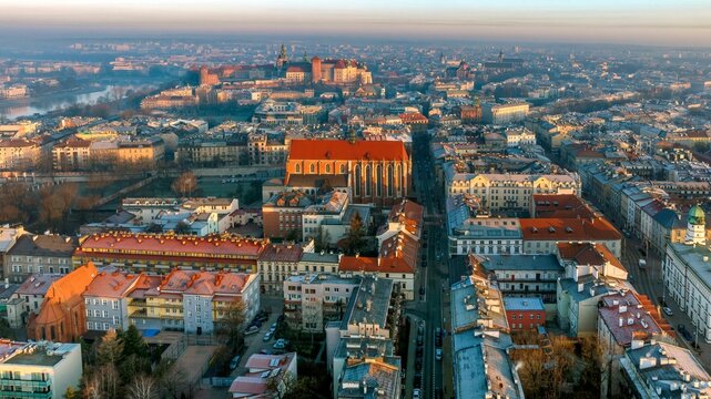 Krakowski Kazimierz o poranku z drona mavic 3 classic