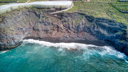 Foto aérea con dron de la playa de La Zamora en Fuencaliente, La Palma. Canarias © Ruyman