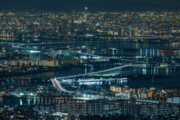 Fototapeta na wymiar 日本　兵庫県神戸市の六甲山天覧台から眺める大阪市街地の夜景