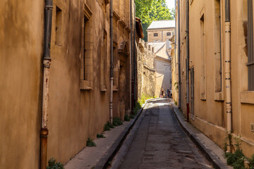 une ruelle en Provence 