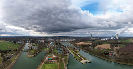 Schiffshebewerk Henrichenburg und neue Schleuse am Dortmund-Ems-Kanal