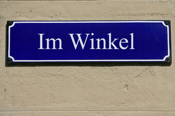 Fototapeta premium Emailleschild Im Winkel