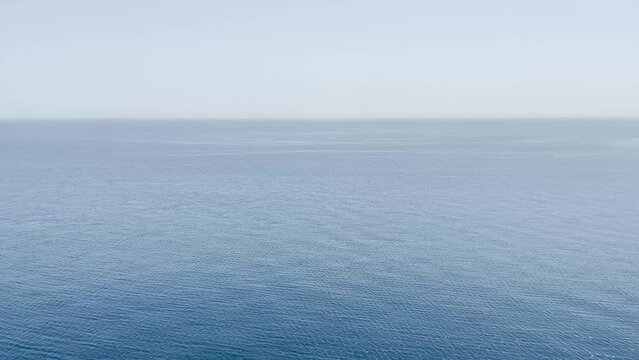 Ocean surface with horizon horizontal video