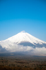 Fototapeta premium Landscape of Japan with Mountain Fuji from Yamanaka lake