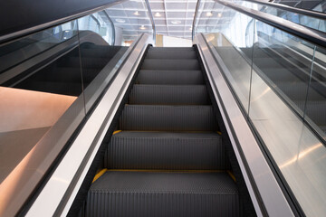 Fototapeta premium Walking elevator