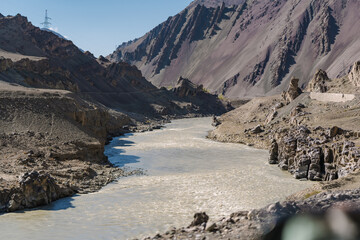 Fototapeta na wymiar Indus river and mountains on either side at Ladakh, Himalayas, Jammu and Kashmir, Northern India