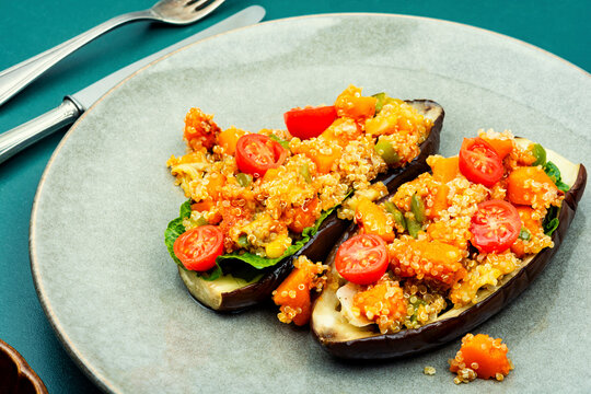 Stuffed aubergine with fried vegetables
