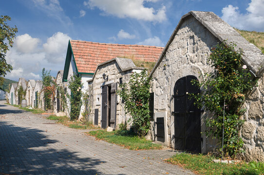 Weinkeller an der Kellergasse in Breitenbrunn,Neusiedler See,Burgenland,&Ouml;sterreich
