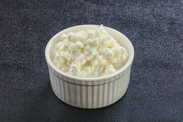 Dietary granulated cottage cheese for breakfast