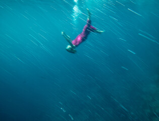Underwater danse aquatique