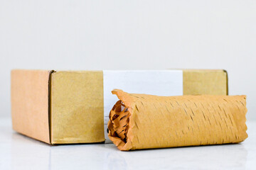 Eco friendly honeycomb wrapping paper packaging product shopping, packaging parcel carton box in...