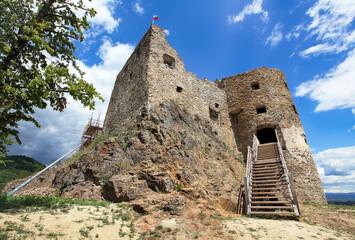 Fototapeta na wymiar Ruin of castle Reviste near river Hron, Slovakia