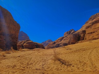 Fototapeta na wymiar desierto de wadi rum en jordania