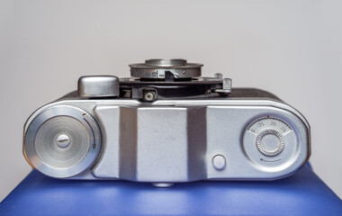 Alte analoge Kamera Body, ohne Namen, Details Oberseite