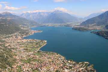 Fototapeta na wymiar Wunderschöner Comer See; Blick von La Crocetta nach Norden
