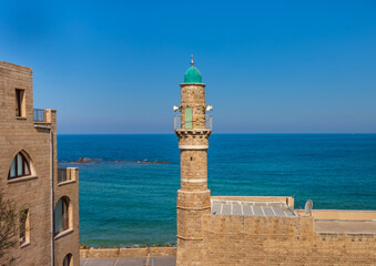 Fototapeta premium Mosque in front of the Mediterranean sea in Old Town of Jaffa, Israel.