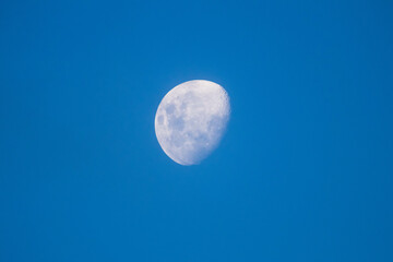 Clove view of the Moon