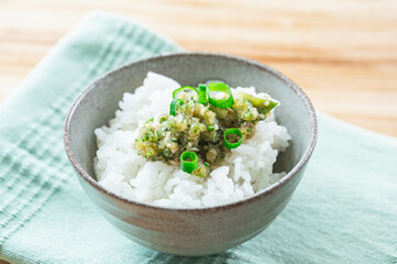 だしをのせたご飯