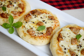 pizza with mushrooms and cheese