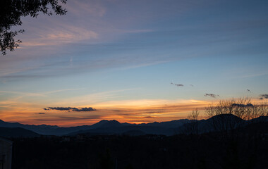 Spectacular photographs of sunsets in Molise, Italy