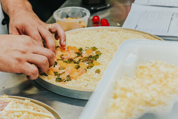 Fazendo pizza