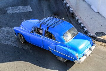 Schöner Oldtimer auf Kuba (Karibik)