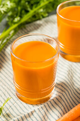 Cold Refreshing Raw Carrot Juice