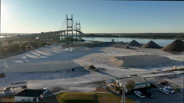 Aerial view of the Dames Point Bridge in Jacksonville, Florida. 