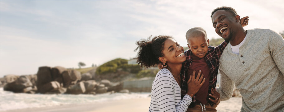 Black Family Beach Images – Browse 39,747 Stock Photos, Vectors, and Video  | Adobe Stock