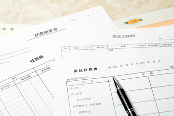 ビジネスイメージ　ビジネスに関係する文書など