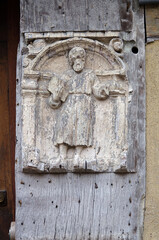 Schnitzerei an einem Haus in Troyes