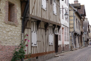 Fototapeta na wymiar Gasse in Troyes