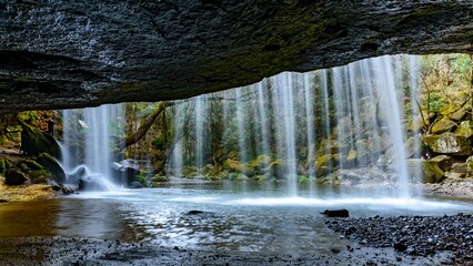 熊本県の鍋ケ滝・裏見の滝
