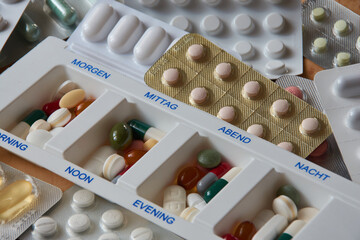 Pillen- und Tablettensucht	