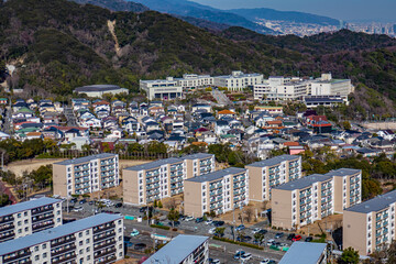Fototapeta premium 山と街並み