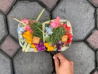 Canang Sari as the worship symbol from the Bali Hindus to God. There are other types such as Banten Saiban, Canang Kokokan, Segehan, Sodan, and others. Bali, Indonesia