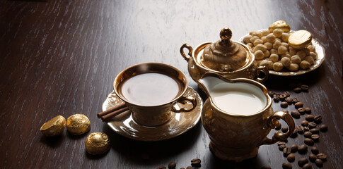 Obraz na płótnie Canvas Fragrant coffee with sweets on the table