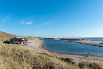 Lagune am Strand von Schoorl - Camperduin. Provinz Nordholland in den Niederlanden