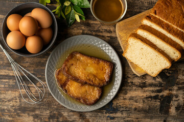 Comida Típica Salvadoreña: Torrejas en miel