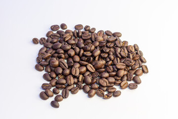 Fototapeta na wymiar Coffee beans on white background, Close up of coffee beans