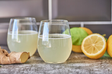 lemonade with lemon and ginger 